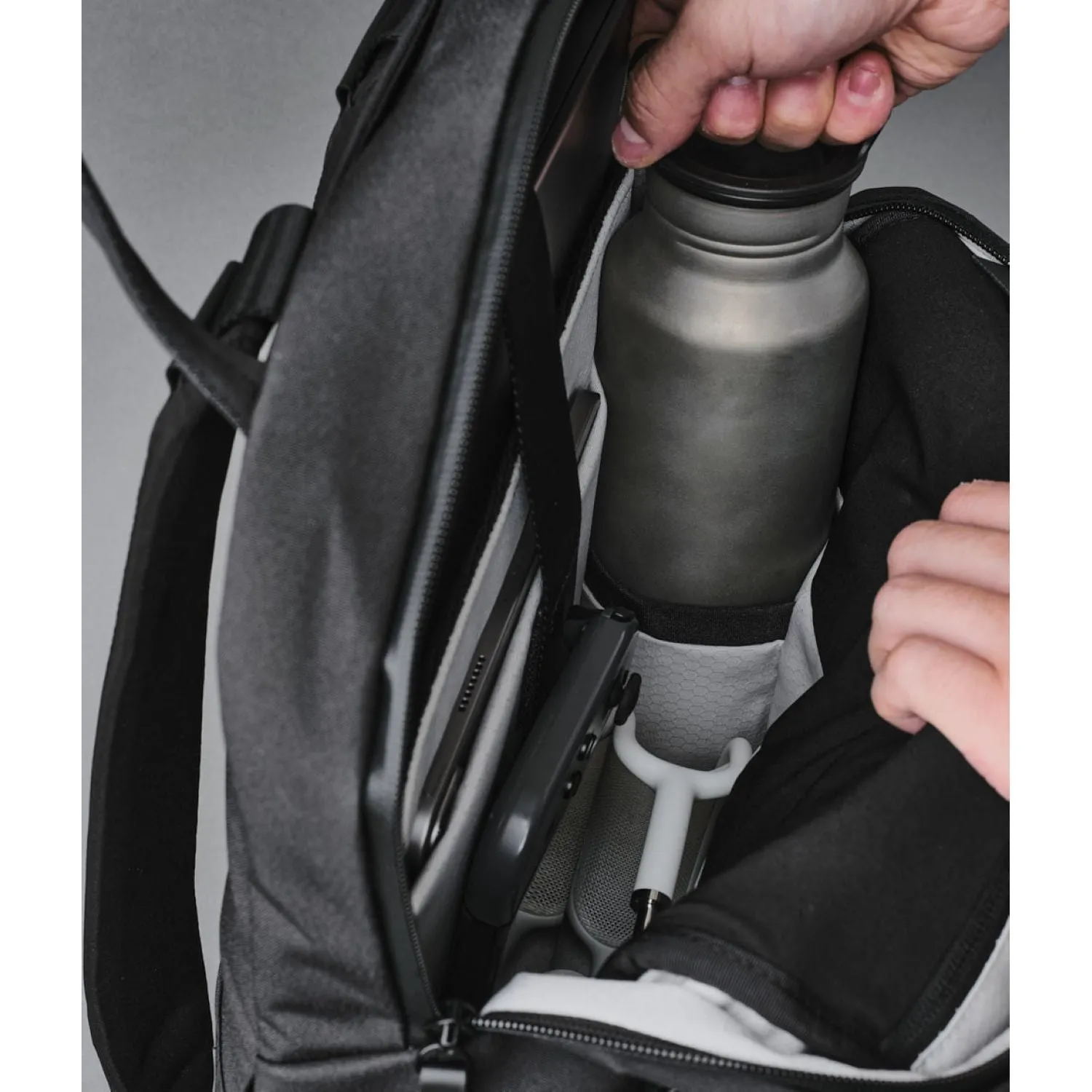 ALPAKA Bravo Tote Pack Axoflux 300D