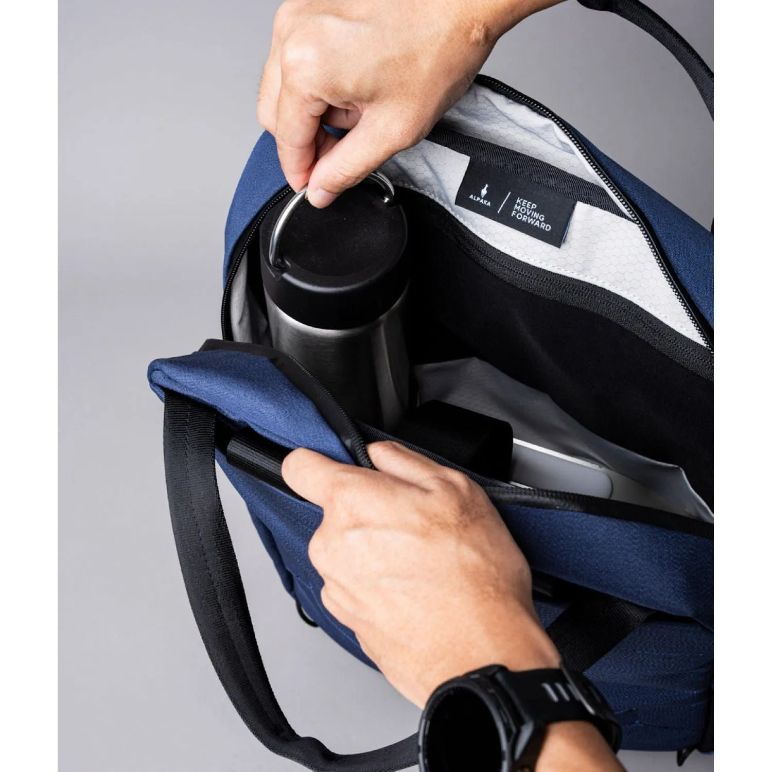 ALPAKA Bravo Tote Pack Axoflux 300D