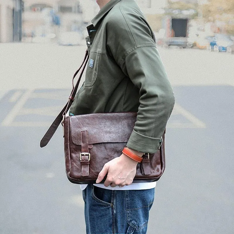 Brown Leather Mens Casual Courier Bags Messenger Bags 10 inches Postman Bag For Men