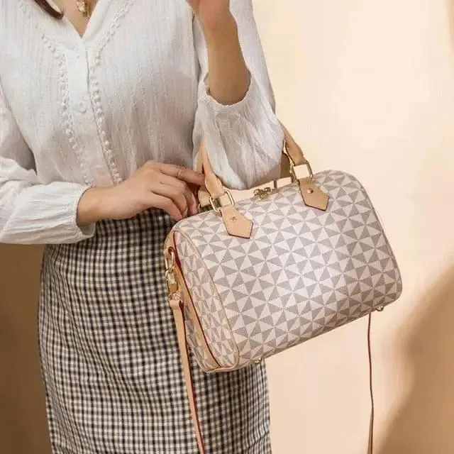 Designer Shoulder Luxury Handbag for Women for everyday wear