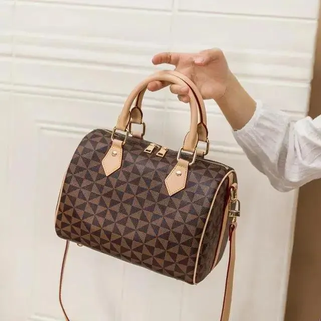 Designer Shoulder Luxury Handbag for Women for everyday wear