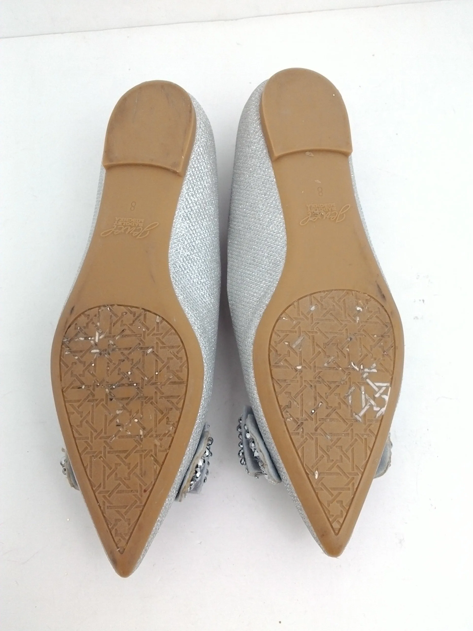 Jewel Badgley Mischka Women's Silver Flats Size 8