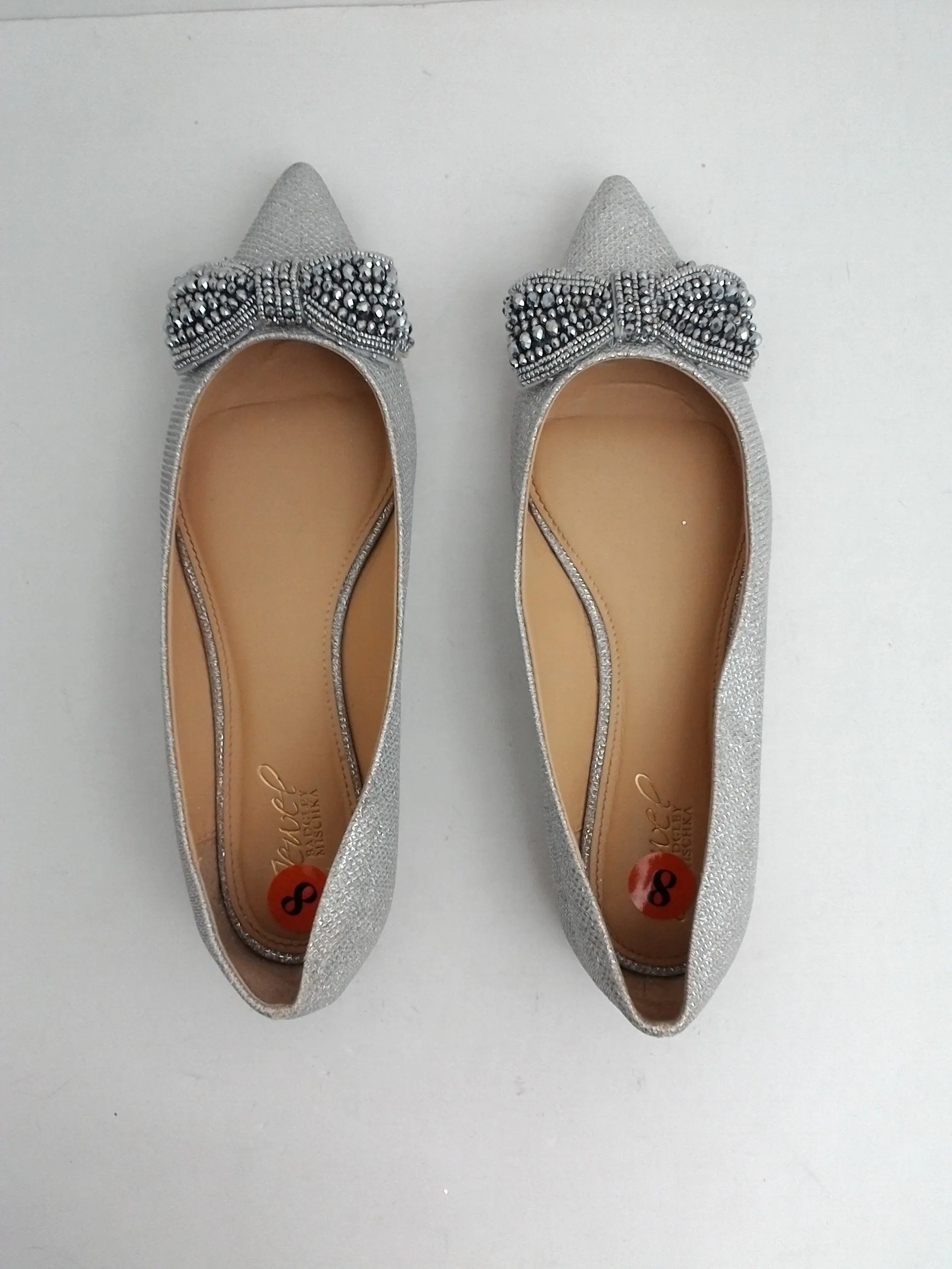 Jewel Badgley Mischka Women's Silver Flats Size 8