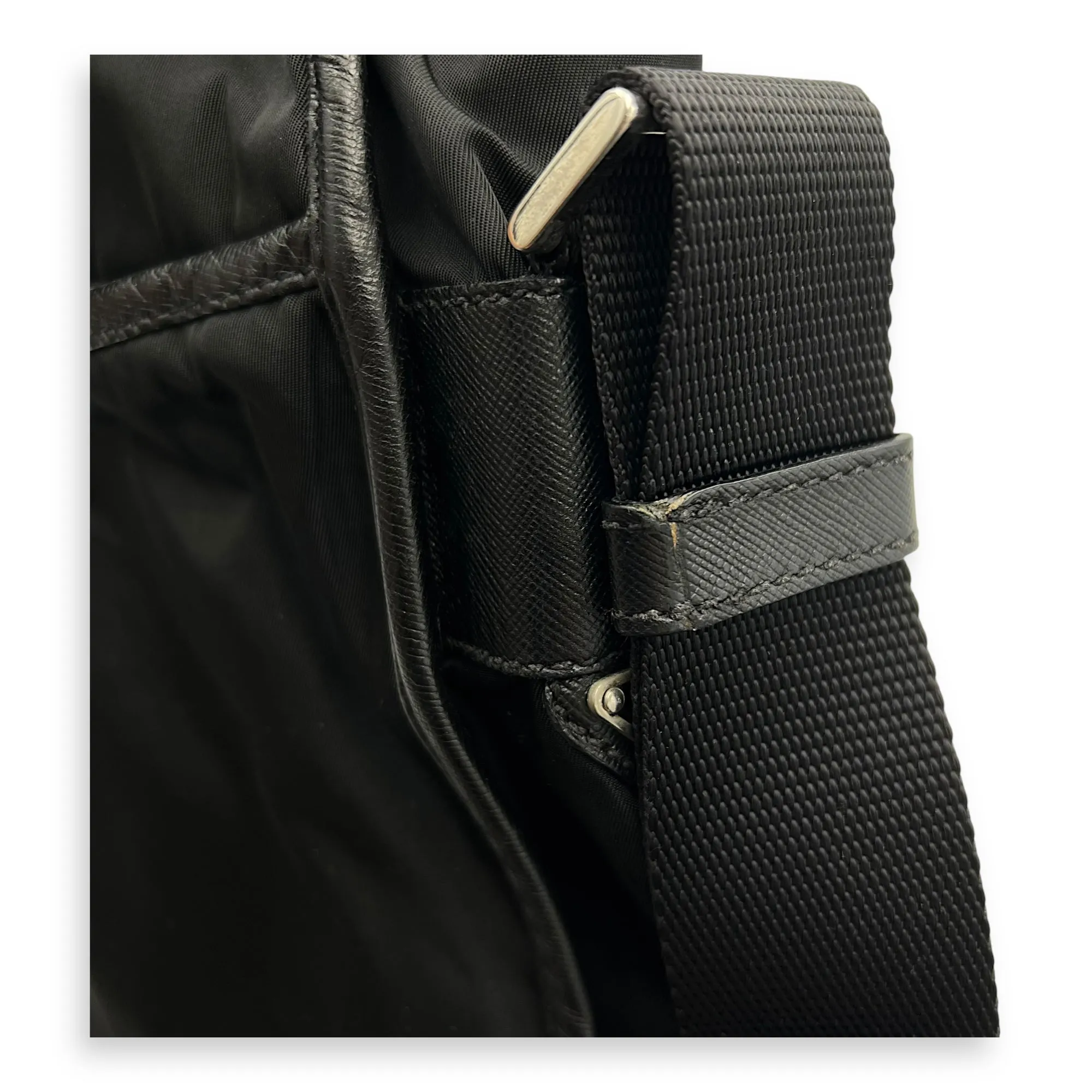 Logo Messenger Black in Nylon, Silver hardware