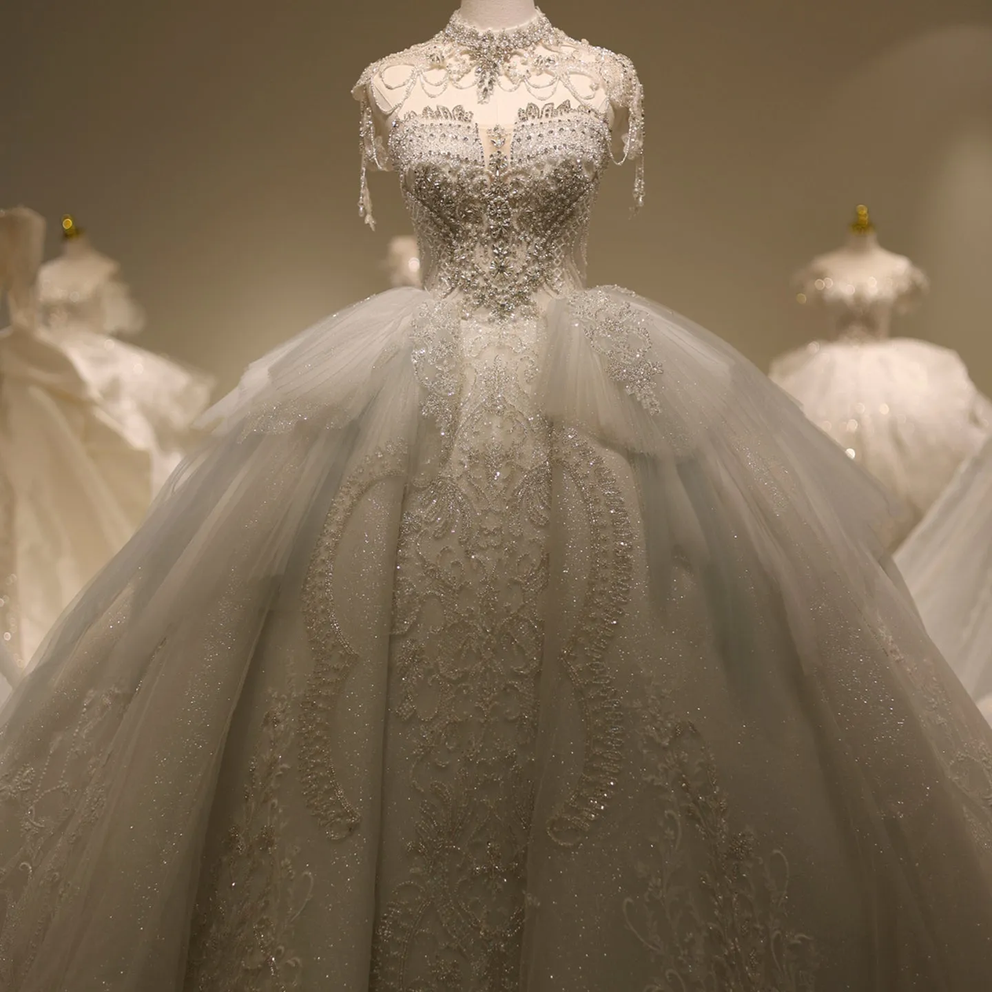 Luxury Crystal Pearls Wedding Dress with Royal Train RS001