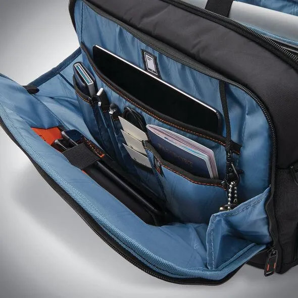 Samsonite Pro Slim Messenger 15.6" Bag