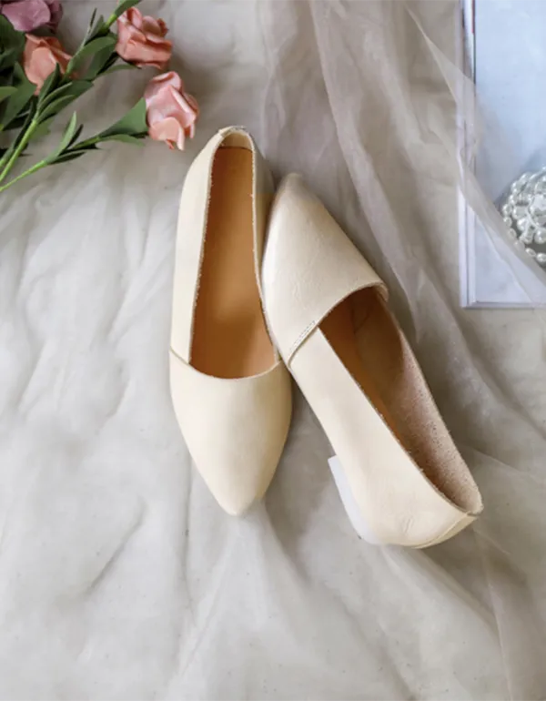 Spring Pointed Low-Heeled Flat Work Shoes Red